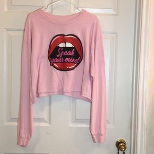 “Speak out loud” Crop Top